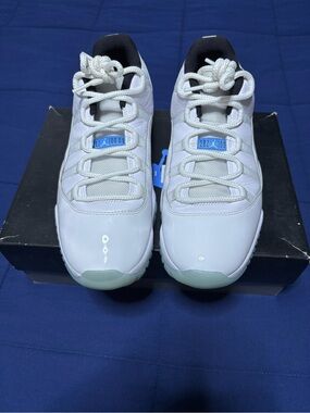 Jordan 11 Retro Low Legend Blue 2021
Size 11.5